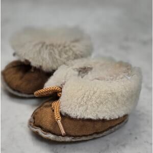 Vintage Baby 100% Shearling Booties Newborn/Cozy/Winter